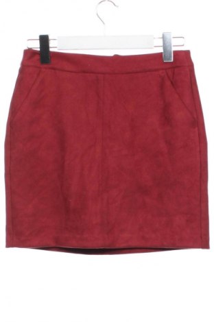 Пола Vero Moda, Размер XS, Цвят Червен, Цена 2,04 €