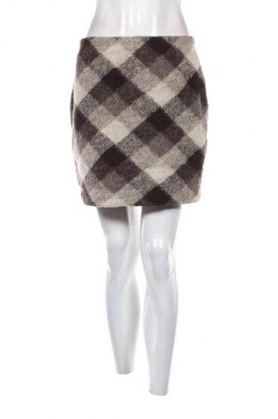 Fustă Yessica, Mărime M, Culoare Multicolor, Preț 9,99 Lei