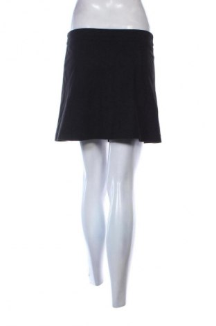 Пола Zara, Размер M, Цвят Черен, Цена 2,55 €