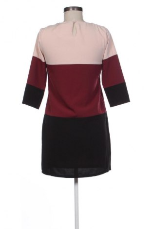 Рокля Amisu, Размер XS, Цвят Многоцветен, Цена 5,62 €