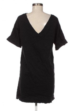 Рокля Amisu, Размер M, Цвят Черен, Цена 3,57 €