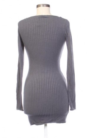 Šaty  Bershka, Velikost S, Barva Šedá, Cena  189,00 Kč