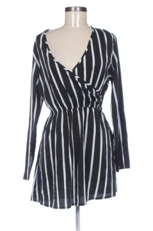 Рокля Boohoo, Размер M, Цвят Многоцветен, Цена 5,11 €