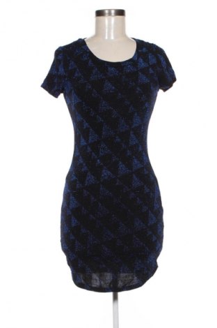 Рокля CoolCat, Размер XS, Цвят Многоцветен, Цена 4,09 €