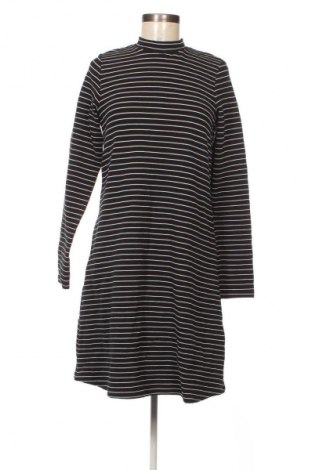 Рокля Esprit, Размер M, Цвят Многоцветен, Цена 4,60 €