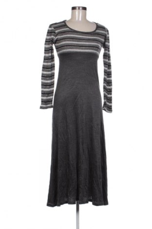 Rochie Extreme, Mărime M, Culoare Multicolor, Preț 26,65 Lei