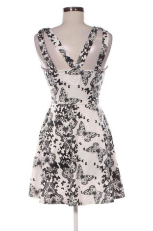 Sukienka Fb Sister, Rozmiar S, Kolor Kolorowy, Cena 34,99 zł