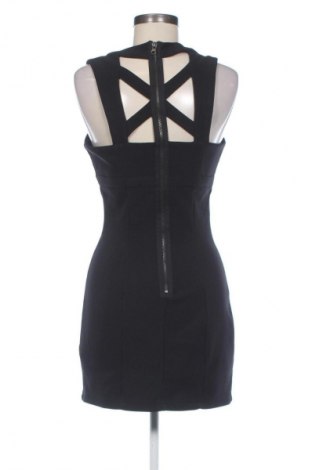 Sukienka Forever 21, Rozmiar M, Kolor Czarny, Cena 39,99 zł