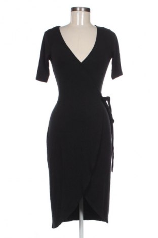 Рокля Forever 21, Размер S, Цвят Черен, Цена 4,83 €