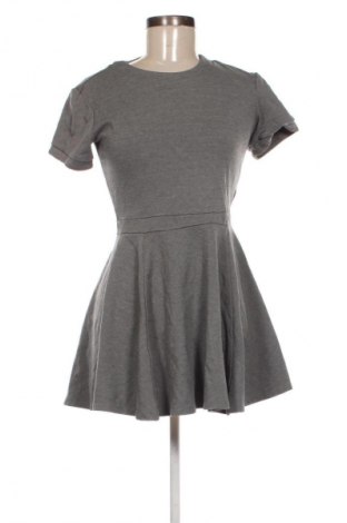 Рокля H&M, Размер S, Цвят Сив, Цена 5,62 €