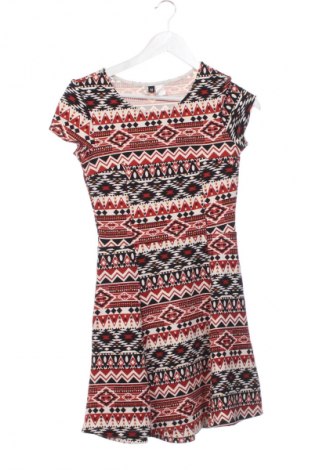 Рокля H&M Divided, Размер XS, Цвят Многоцветен, Цена 10,73 €