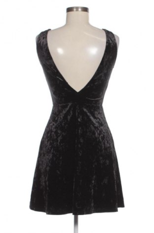 Šaty  H&M Divided, Veľkosť S, Farba Čierna, Cena  5,95 €