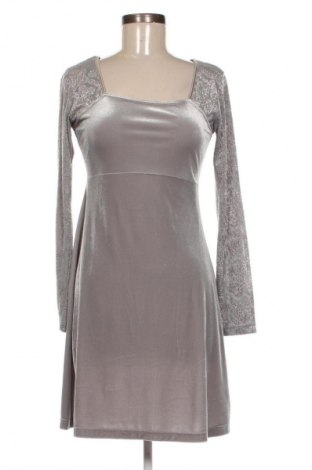 Рокля Hennes, Размер M, Цвят Многоцветен, Цена 6,13 €