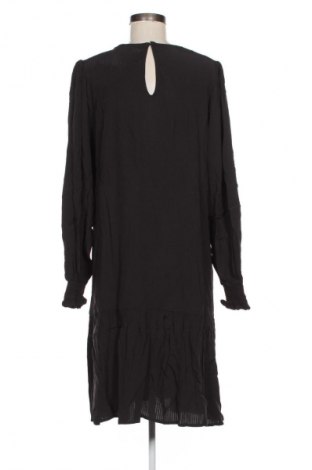 Sukienka Ichi, Rozmiar M, Kolor Czarny, Cena 38,99 zł