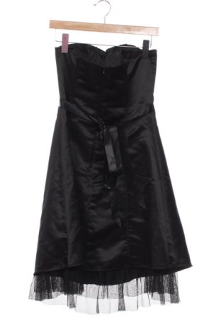 Kleid Jennifer Taylor, Größe M, Farbe Schwarz, Preis 8,99 €