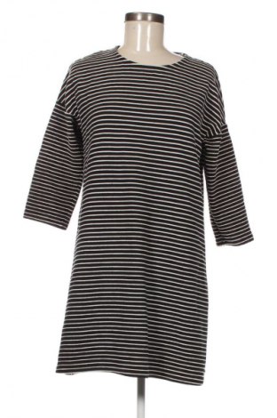 Рокля Mango, Размер M, Цвят Многоцветен, Цена 4,60 €