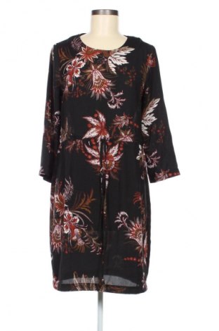 Рокля ONLY, Размер S, Цвят Многоцветен, Цена 6,64 €
