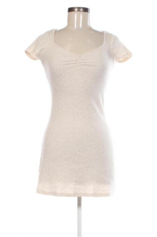 Рокля Pull&Bear, Размер S, Цвят Бежов, Цена 3,06 €