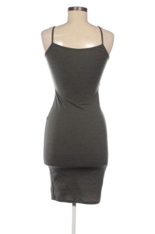 Рокля Pull&Bear, Размер S, Цвят Зелен, Цена 9,71 €