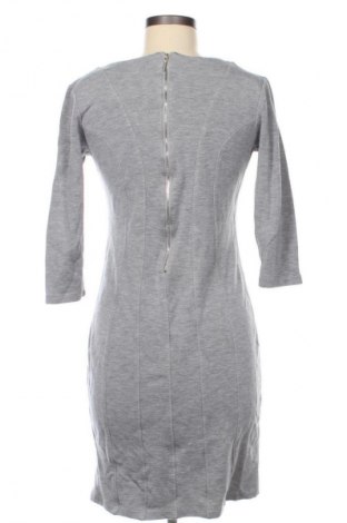 Рокля Reserved, Размер L, Цвят Сив, Цена 5,11 €