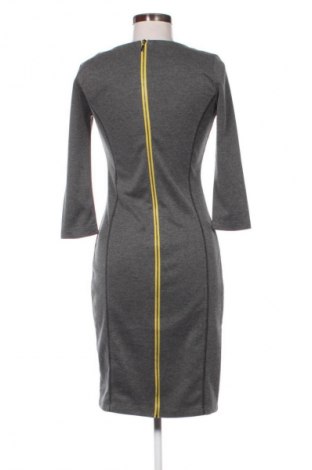 Рокля Reserved, Размер M, Цвят Сив, Цена 8,69 €