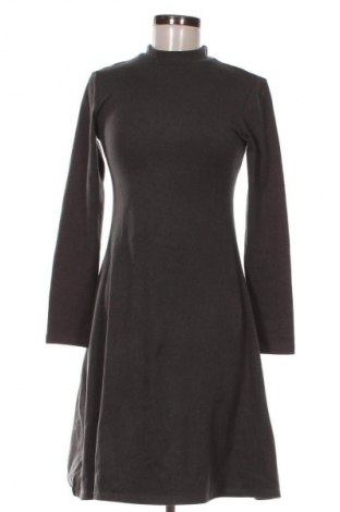 Šaty  Reserved, Velikost M, Barva Šedá, Cena  159,00 Kč