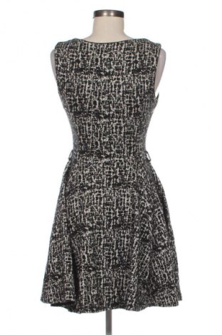 Šaty  Rinascimento, Velikost L, Barva Vícebarevné, Cena  329,00 Kč