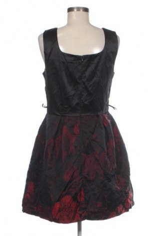 Φόρεμα Rinascimento, Μέγεθος XL, Χρώμα Πολύχρωμο, Τιμή 25,99 €