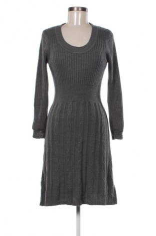 Šaty  Rivers, Velikost M, Barva Šedá, Cena  179,00 Kč