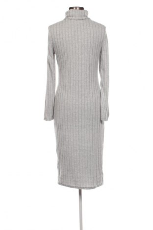 Рокля SHEIN, Размер M, Цвят Многоцветен, Цена 4,60 €