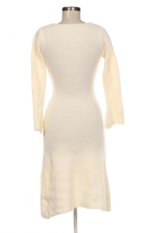 Šaty  SHEIN, Velikost M, Barva Krémová, Cena  219,00 Kč