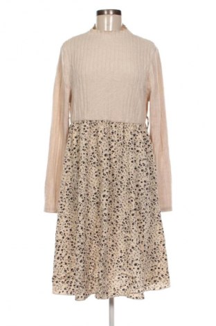 Рокля SHEIN, Размер XL, Цвят Многоцветен, Цена 3,06 €