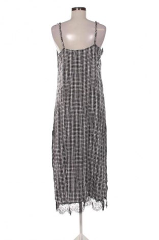 Рокля Sinsay, Размер L, Цвят Многоцветен, Цена 11,24 €