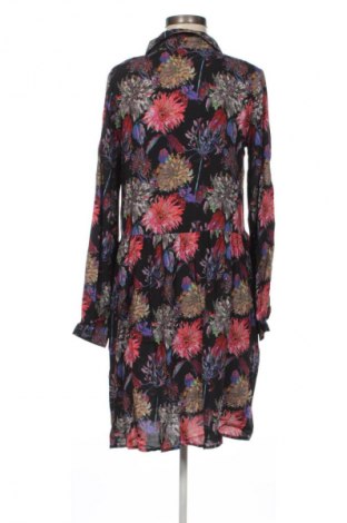 Šaty  Smashed Lemon, Velikost S, Barva Vícebarevné, Cena  769,00 Kč