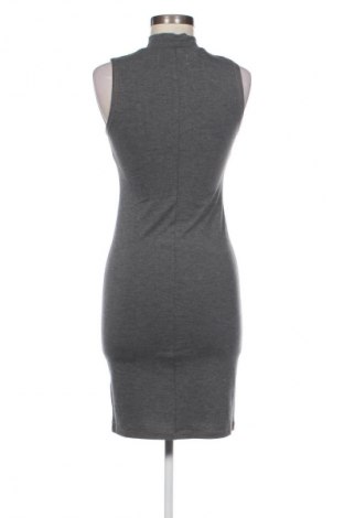 Рокля Square, Размер S, Цвят Сив, Цена 2,04 €