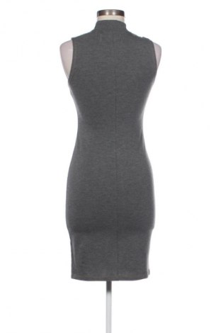 Рокля Square, Размер S, Цвят Сив, Цена 2,04 €