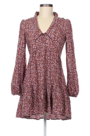 Рокля Stradivarius, Размер S, Цвят Многоцветен, Цена 4,09 €