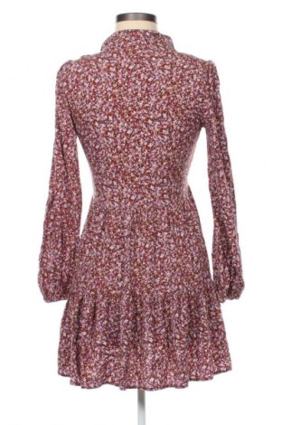 Рокля Stradivarius, Размер S, Цвят Многоцветен, Цена 4,09 €