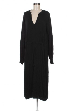 Рокля Summum Woman, Размер XL, Цвят Черен, Цена 11,24 €