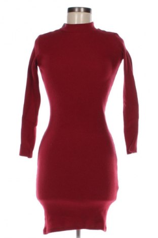 Šaty  Trendyol, Velikost S, Barva Červená, Cena  199,00 Kč