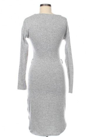 Šaty  Trendyol, Velikost S, Barva Šedá, Cena  99,00 Kč
