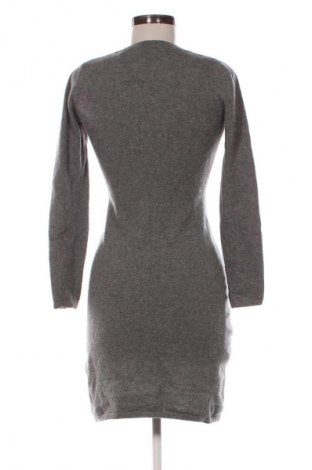 Šaty  United Colors Of Benetton, Velikost S, Barva Šedá, Cena  329,00 Kč