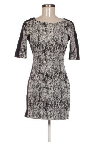 Šaty  Vanilia, Velikost S, Barva Vícebarevné, Cena  149,00 Kč