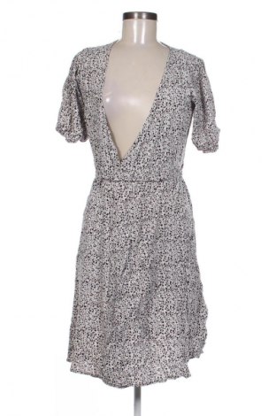 Kleid Vero Moda, Größe M, Farbe Mehrfarbig, Preis 14,00 €