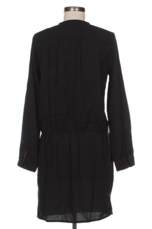 Šaty  Vero Moda, Velikost M, Barva Černá, Cena  129,00 Kč