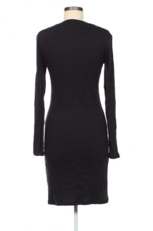 Рокля Vero Moda, Размер M, Цвят Черен, Цена 3,06 €