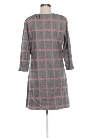 Рокля Yessica, Размер M, Цвят Многоцветен, Цена 8,18 €