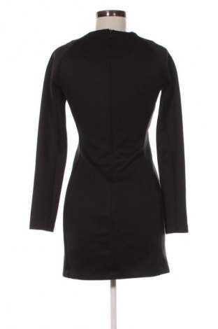 Šaty  Zara, Velikost L, Barva Černá, Cena  159,00 Kč