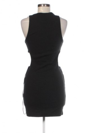 Рокля Zara, Размер L, Цвят Черен, Цена 20,45 €