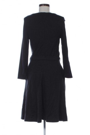 Рокля Zero, Размер M, Цвят Многоцветен, Цена 7,15 €